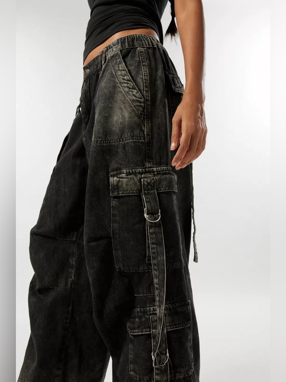 BDG Strappy balloon cargo Jean